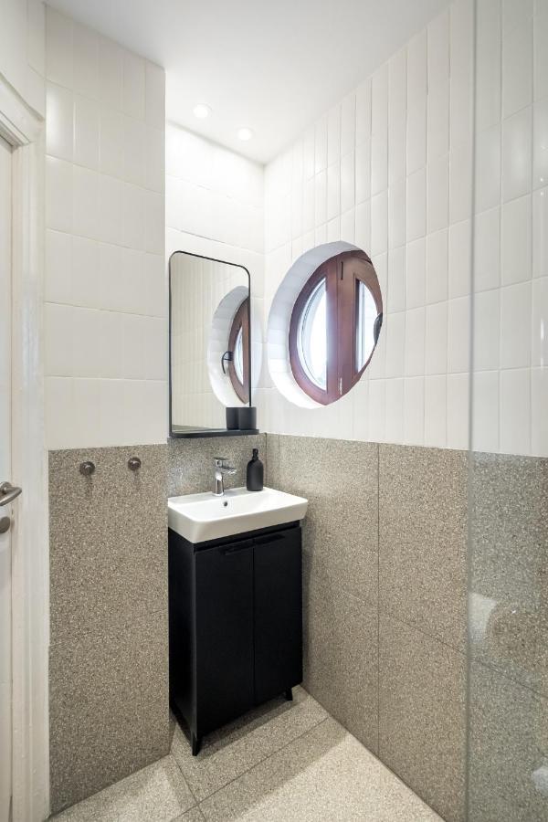 Cismigiu Serenity: 1Br Flat With Scenic Balcony بوخارست المظهر الخارجي الصورة