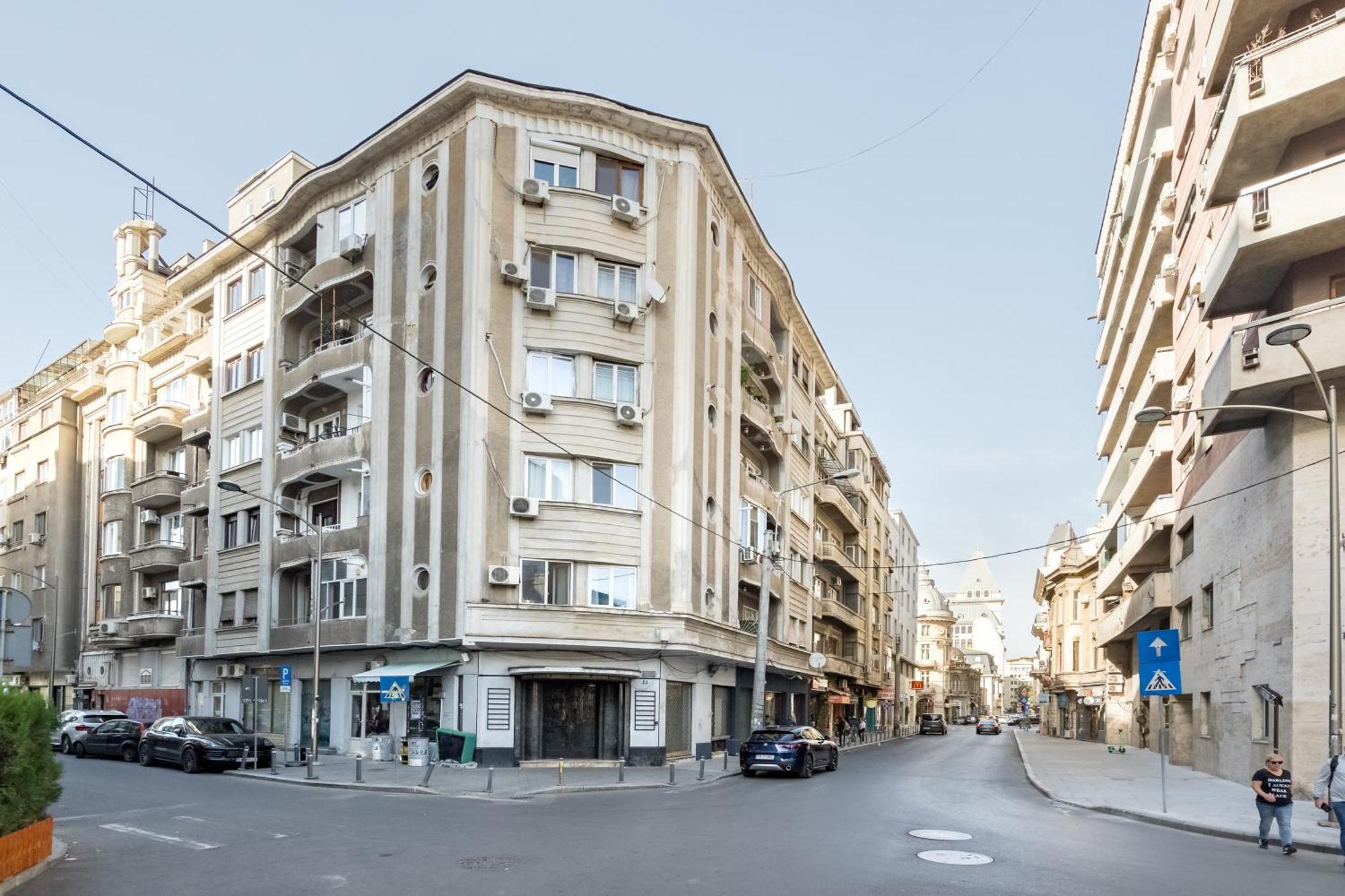 Cismigiu Serenity: 1Br Flat With Scenic Balcony بوخارست المظهر الخارجي الصورة